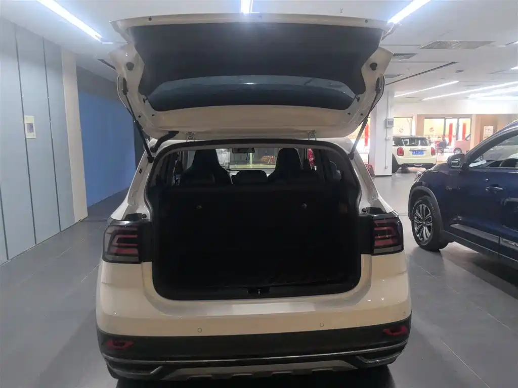 Volkswagen T-Cross 2019 280TSI DSG Luxury Edition фото 19