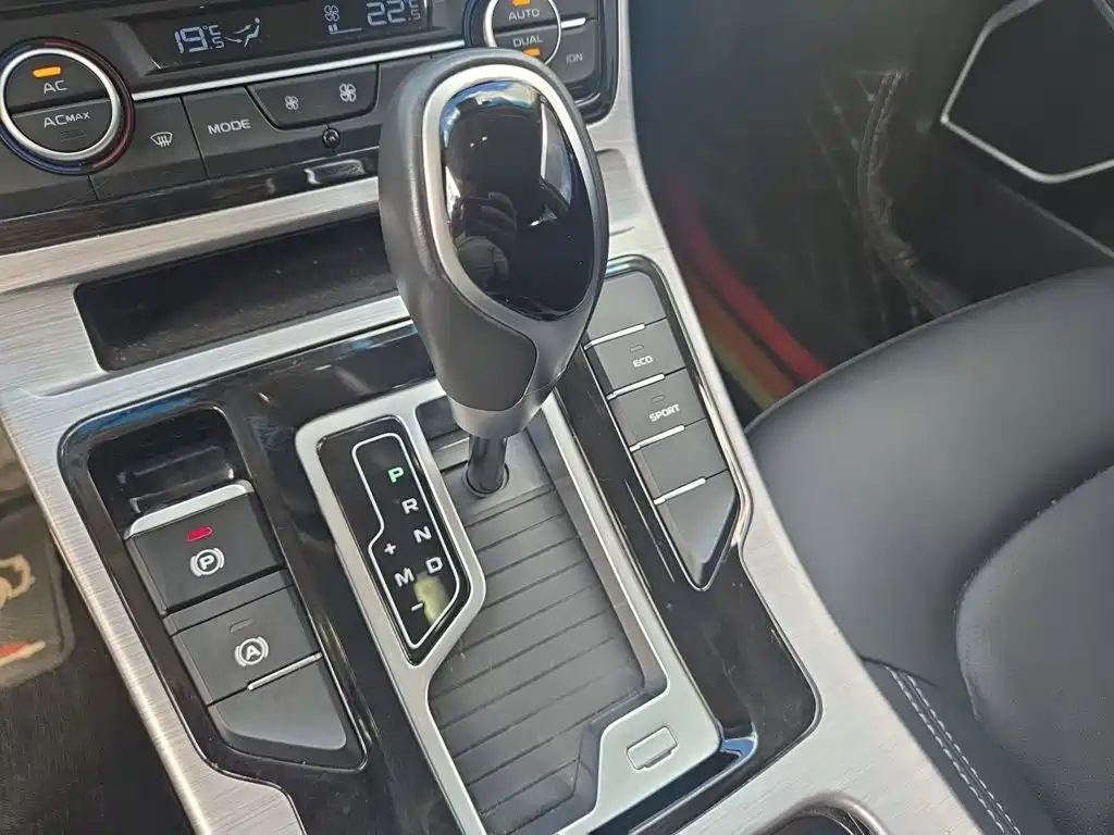 Photo 10 - Geely Emgrand GS