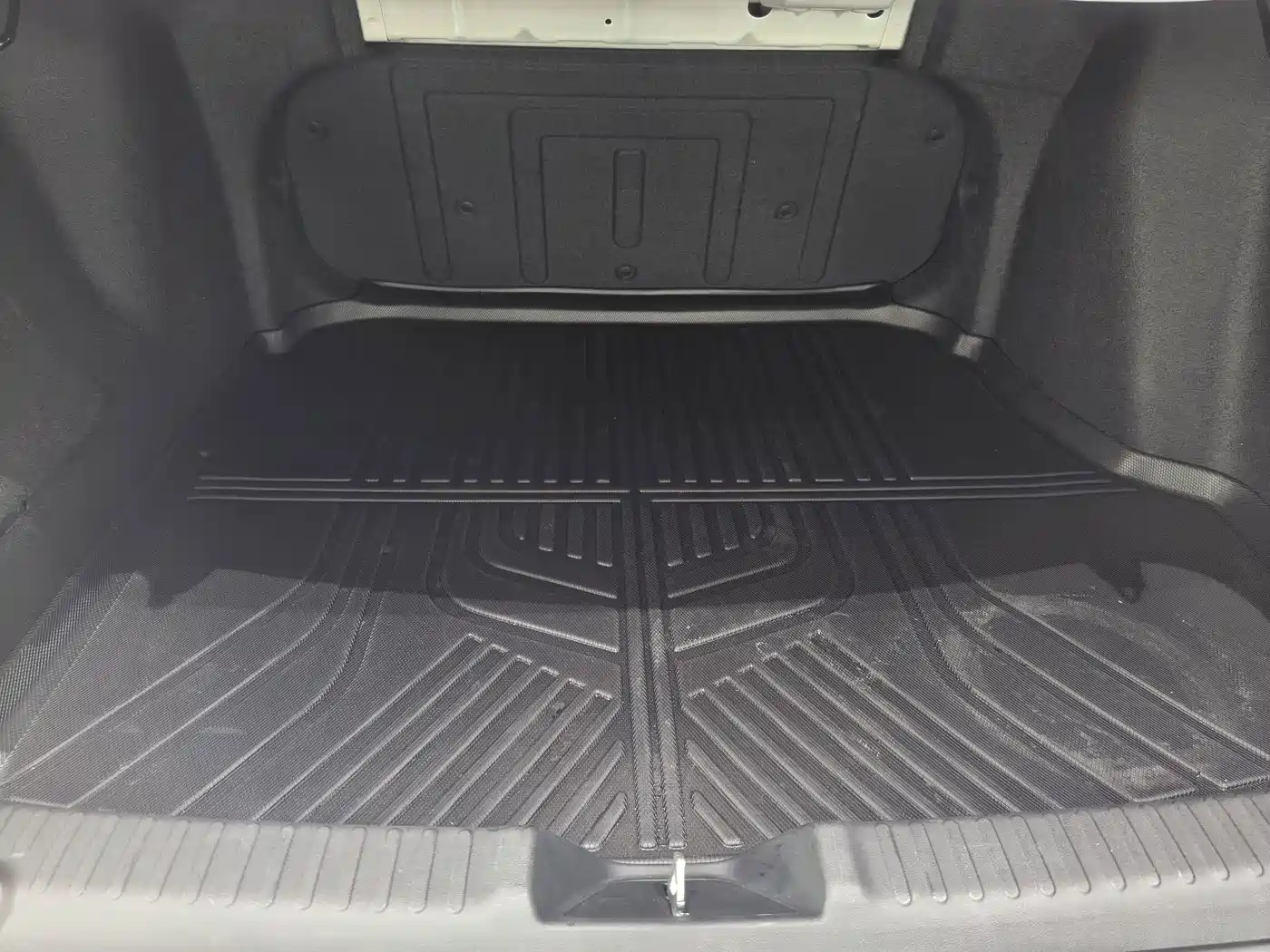 Geely Galaxy Galaxy L6 2025 2025 EM-i 60km Voyage Edition
