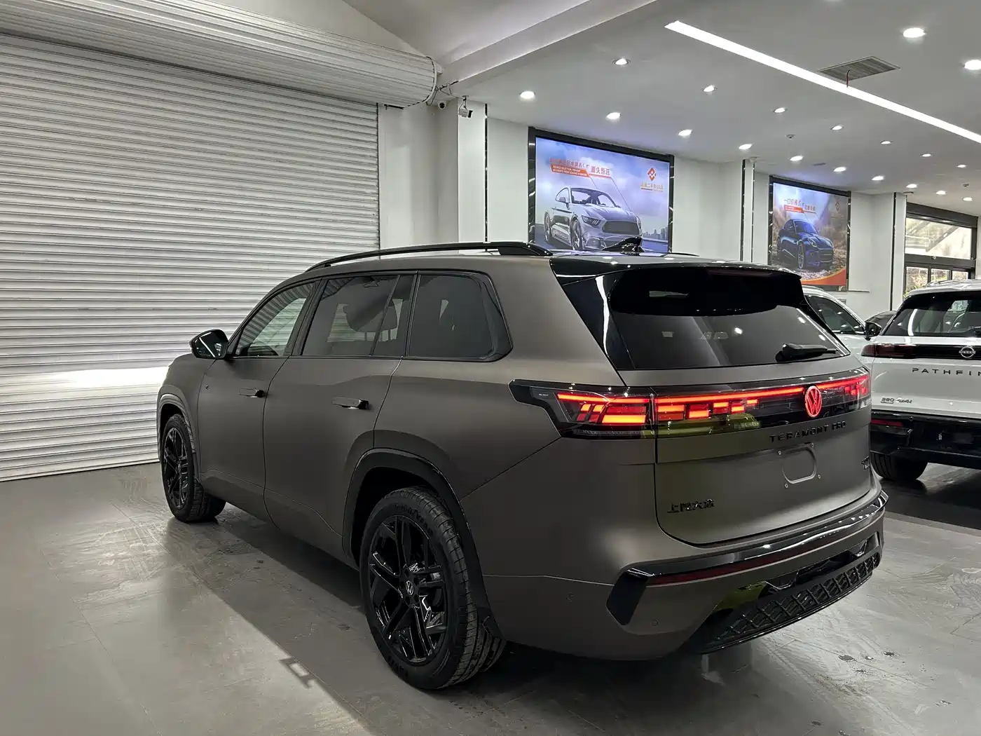 Volkswagen Teramont 2026 Teramont Pro 450TSI 4WD Summit Edition фото 7
