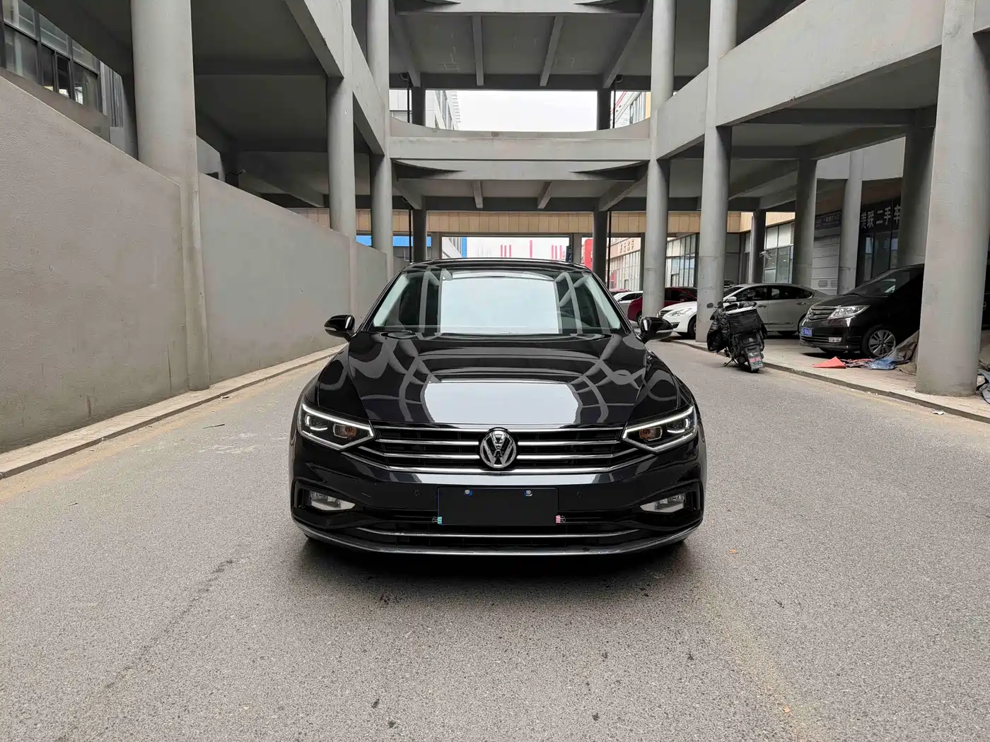 Volkswagen Magotan 2020 330TSI DSG Leading фото 3