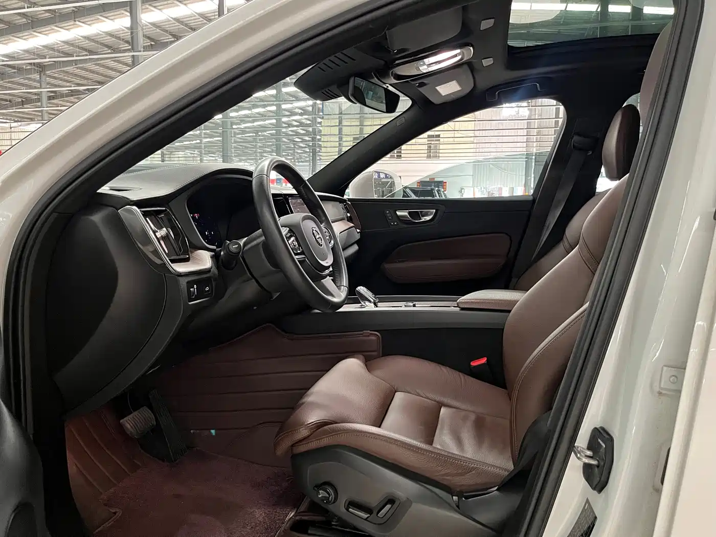 Фото 7 - Volvo XC60