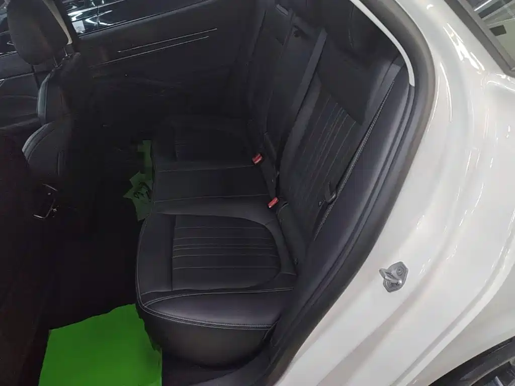 Photo 17 - Ford Mondeo