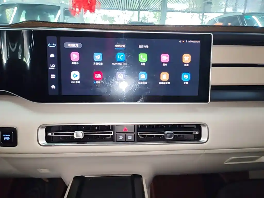 Geely ICON 2024 2023 Model 1.5TD Chocolate Deluxe Edition