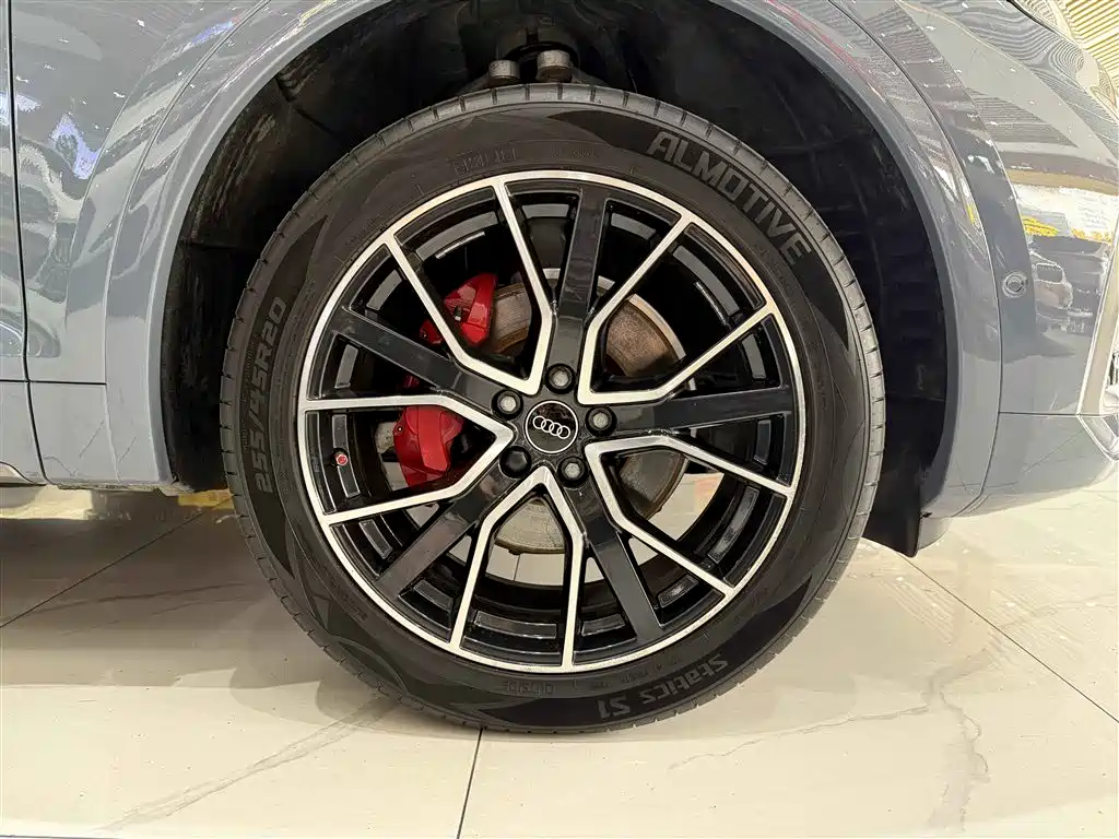 Audi Q5L Sportback 2022 40 TFSI RS Kit Speed Edition фото 9