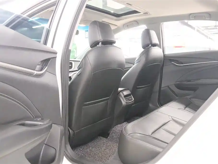 Buick Excelle 2015 18T Dual-Clutch Luxury фото 13
