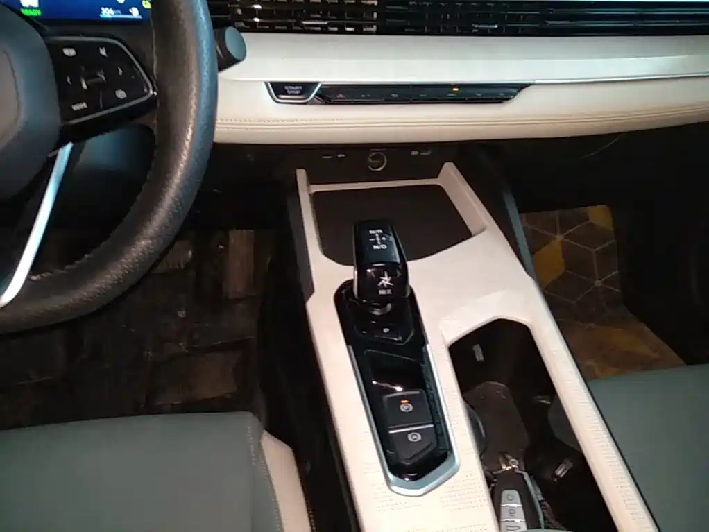 Geely Emgrand L HiP 2023 2022 1.5TD-DHT Pro 100KM Super Swift
