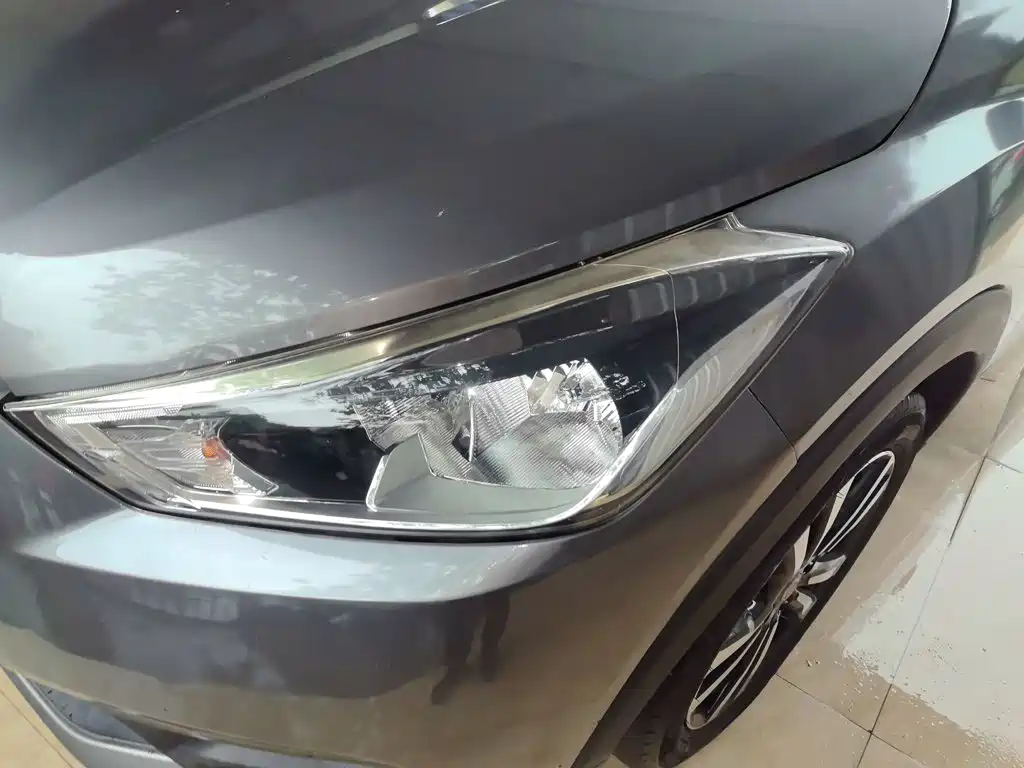 Nissan Kicks 2020 2021 1.5L XL CVT Cool Edition