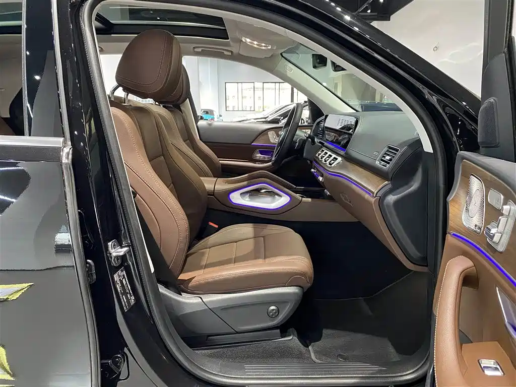 Mercedes-Benz GLE 2024 GLE 450 4MATIC Fashion фото 12