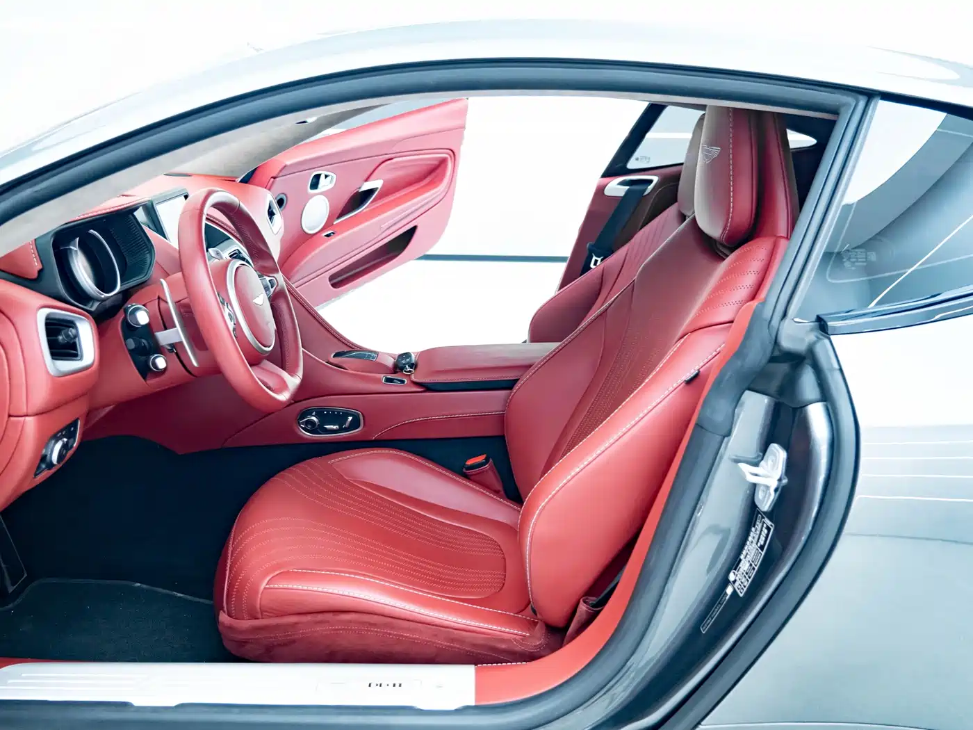 Aston Martin DB11 2022 2022 4.0T V8 Coupe