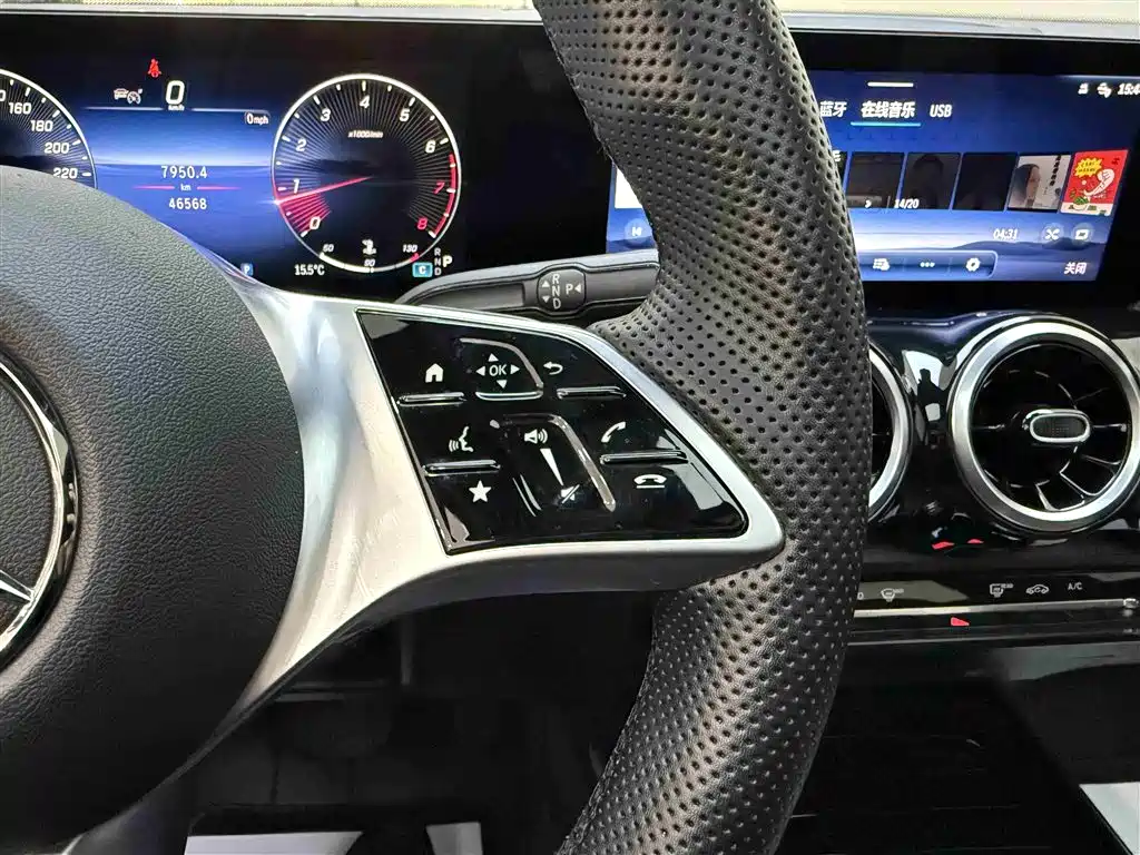 Mercedes-Benz GLB 2024 Facelift GLB 200 Dynamic фото 12