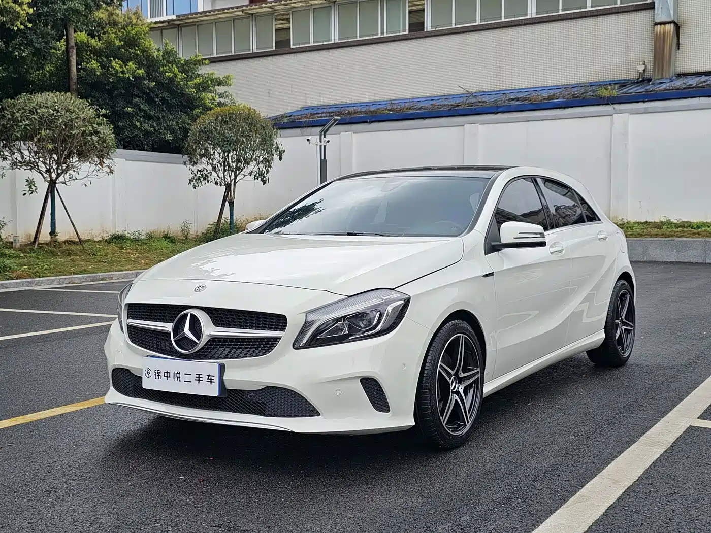 Mercedes-Benz A-Class (Import) 2016 A 200 Dynamic фото 2