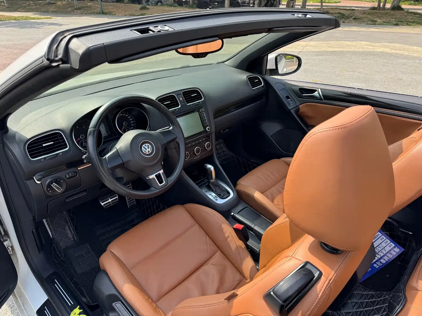 Volkswagen Golf (Import) 2012 1.4TSI Comfort Convertible Edition фото 4