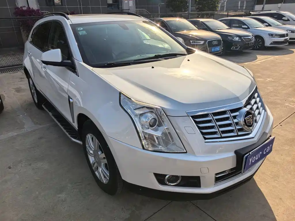 Cadillac SRX 2014 3.0L Comfort Model фото 3