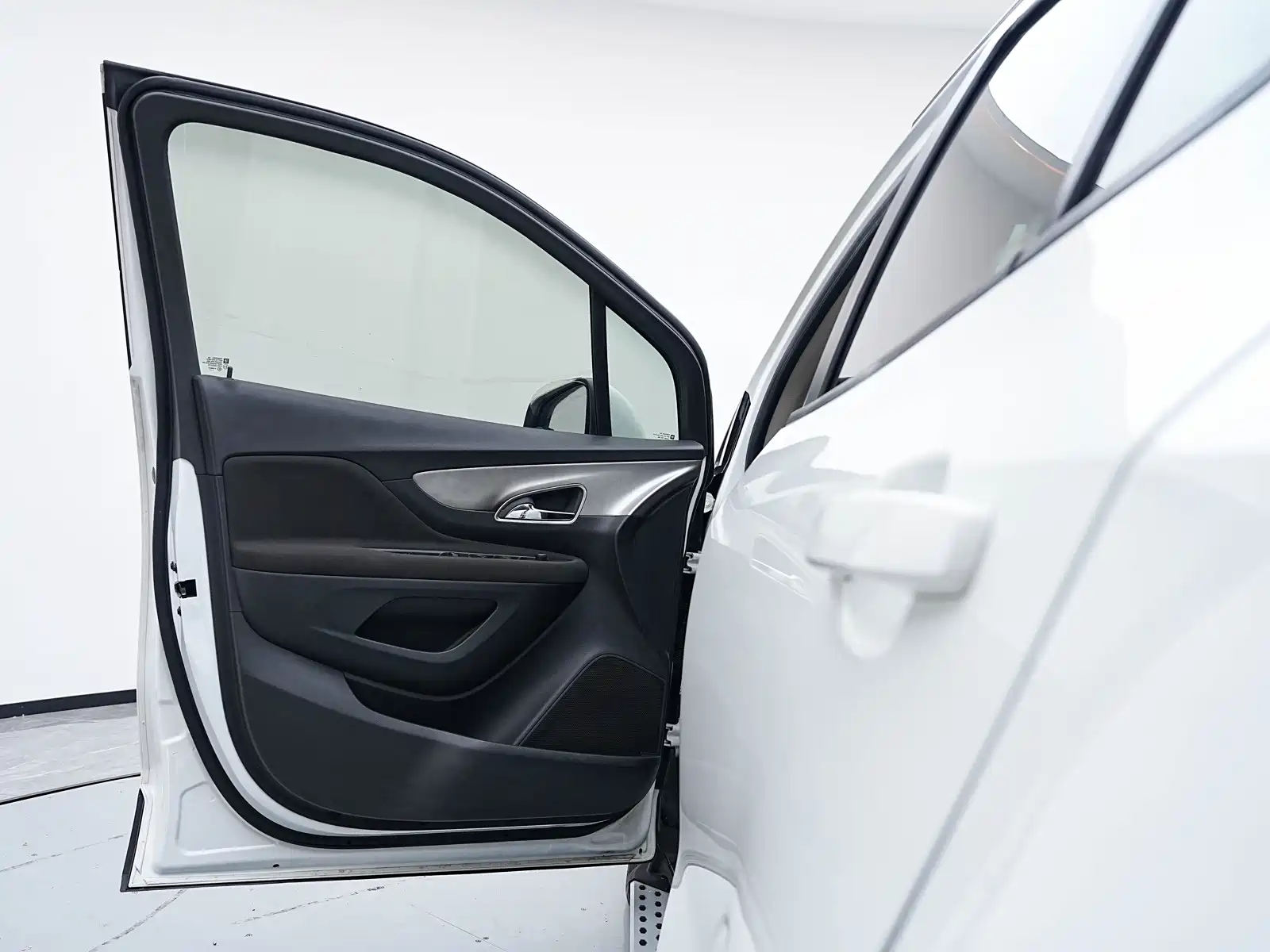 Фото 14 - Buick Encore
