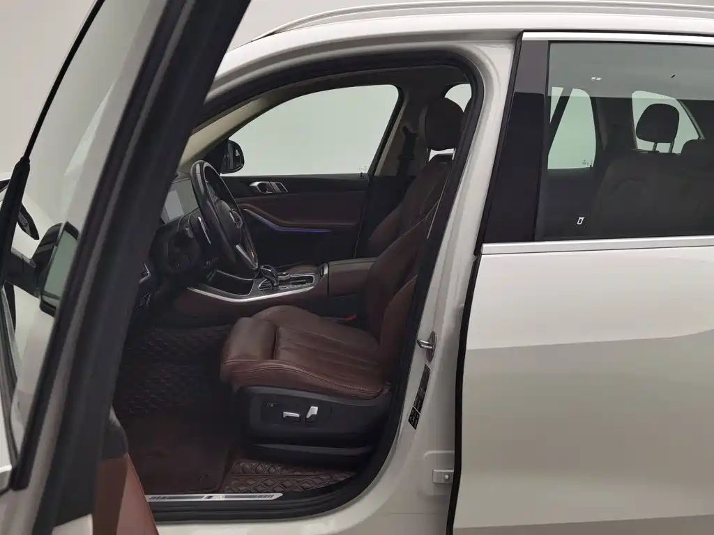 Photo 10 - BMW X5 (Import)