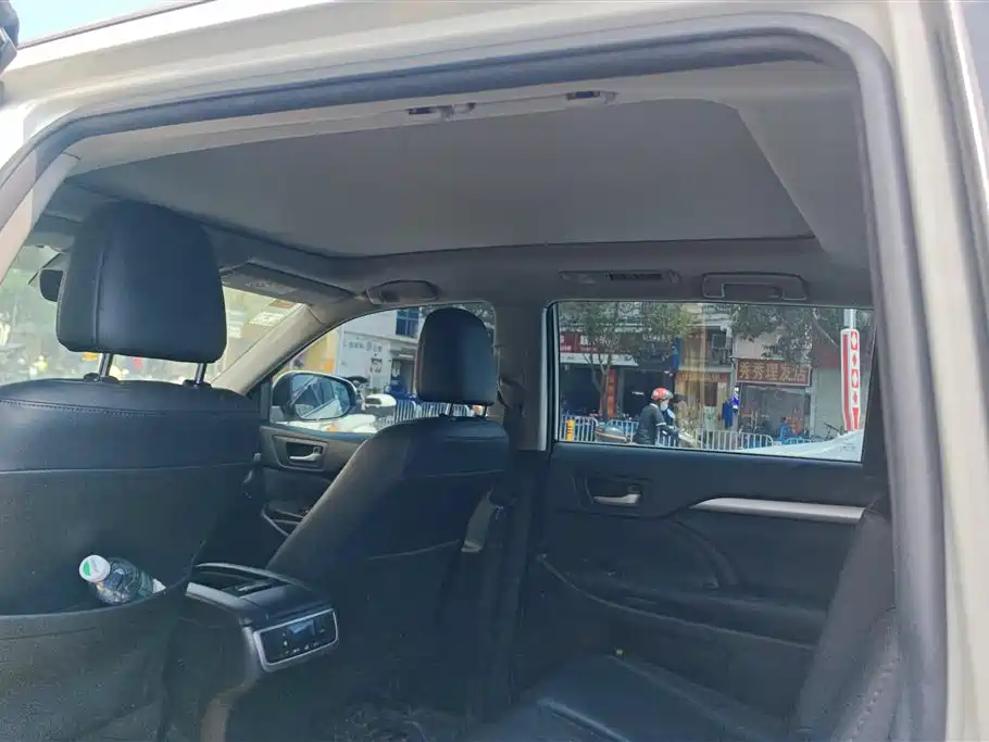 Toyota Highlander 2018 2.0T 2WD Luxury 7-seater (China V) фото 11