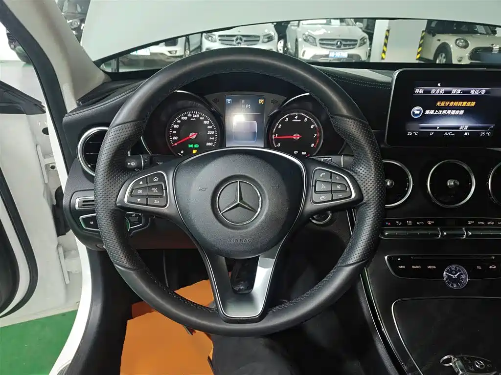 Mercedes-Benz C-Class 2016 C 200 L Sport фото 7