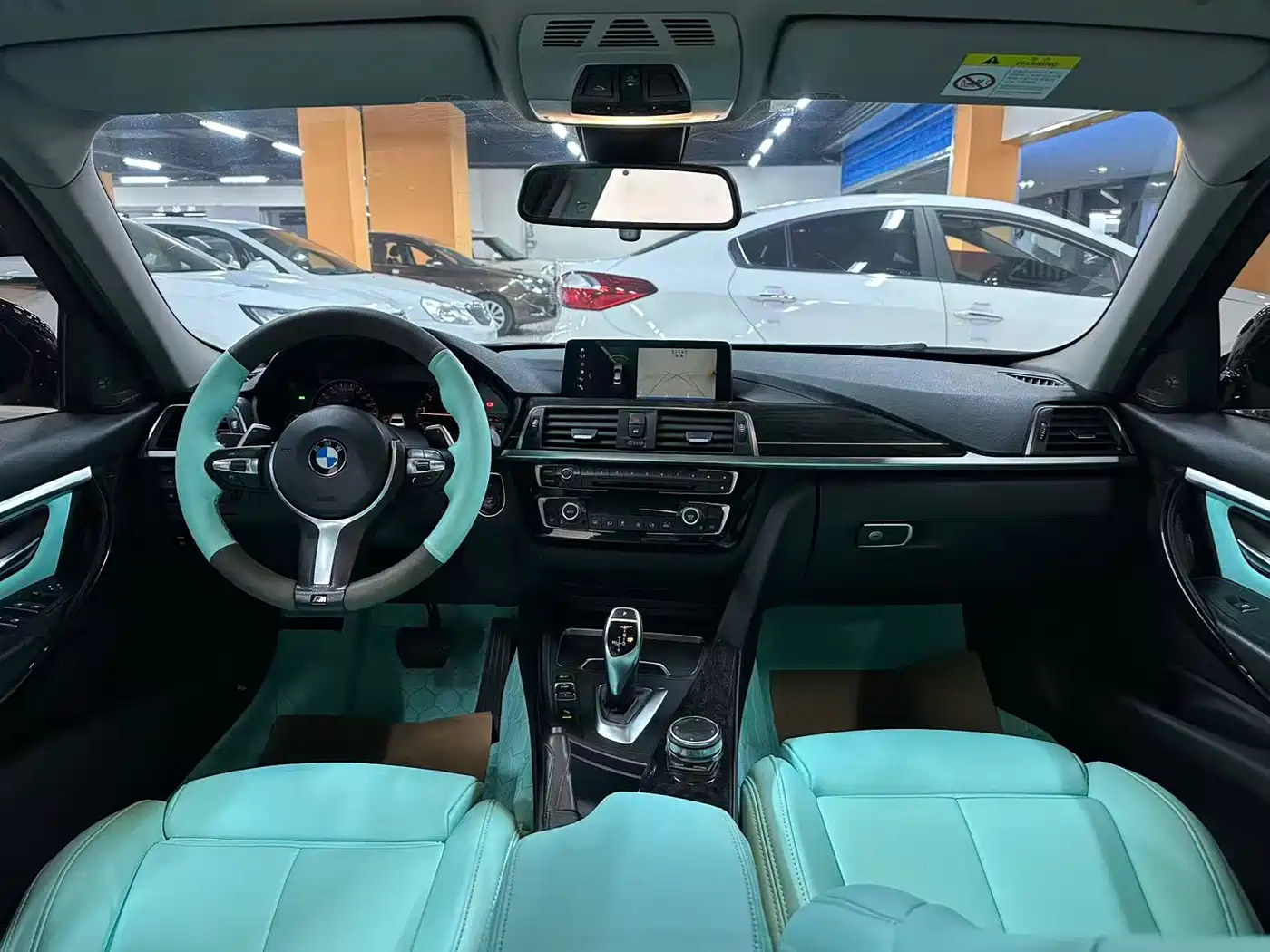 BMW 3 Series 2018 320Li M Sport Black Night Edition фото 4