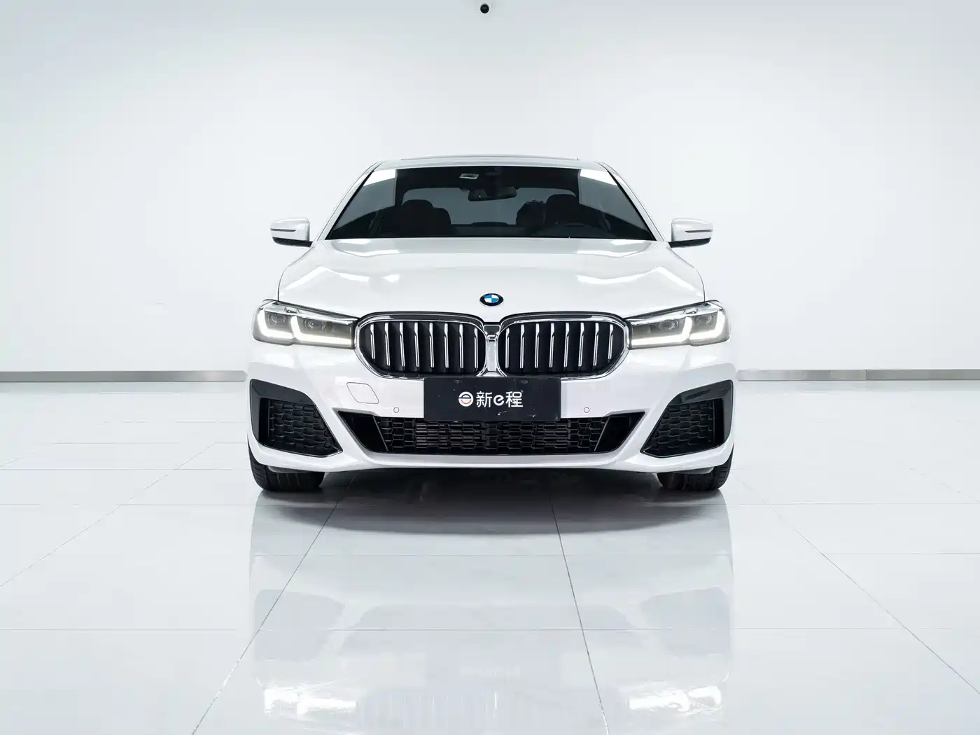 BMW 5 Series 2022 525Li M Sport Package фото 2