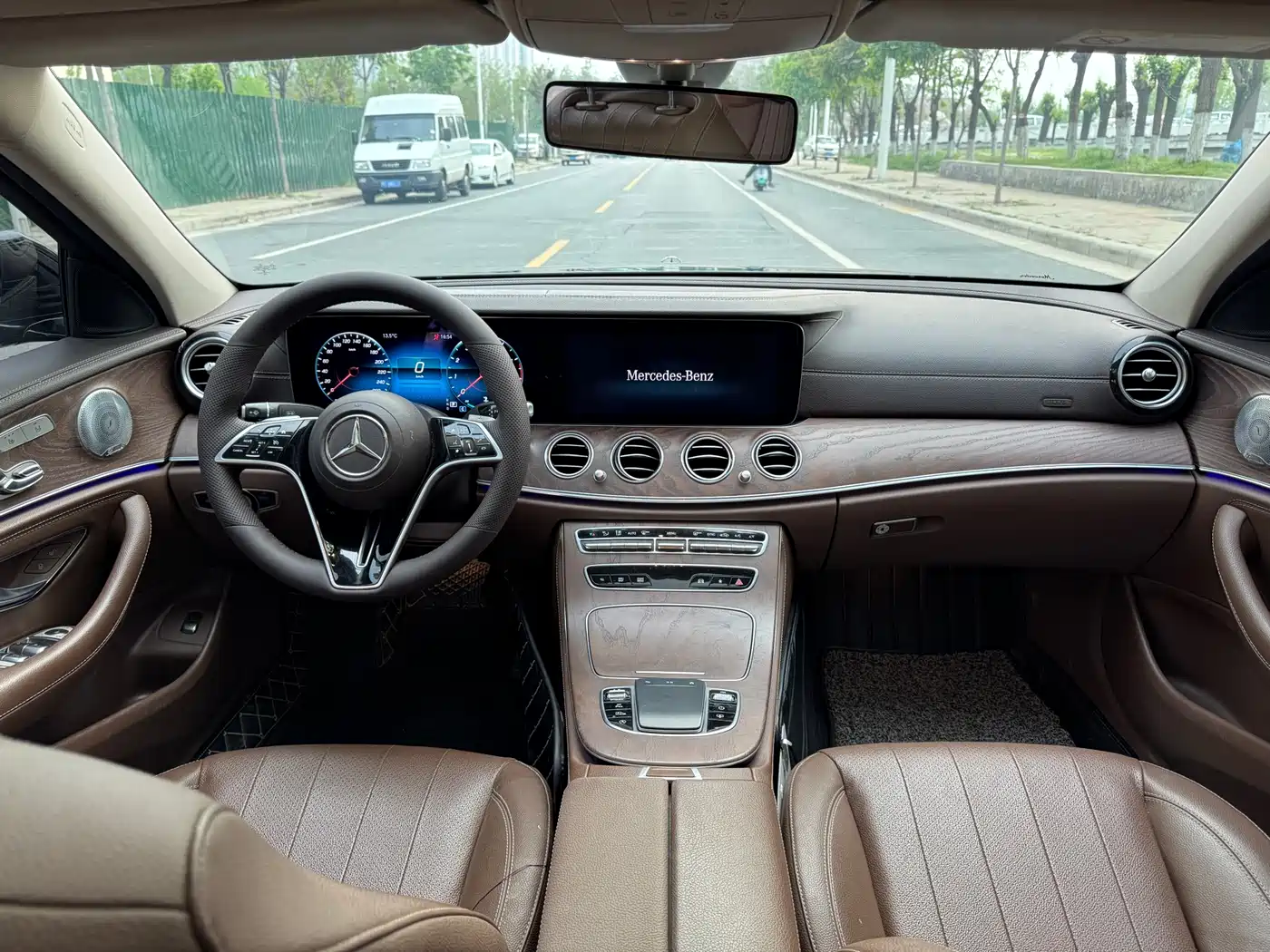Mercedes-Benz E-Class 2021 E 300 L Luxury фото 5