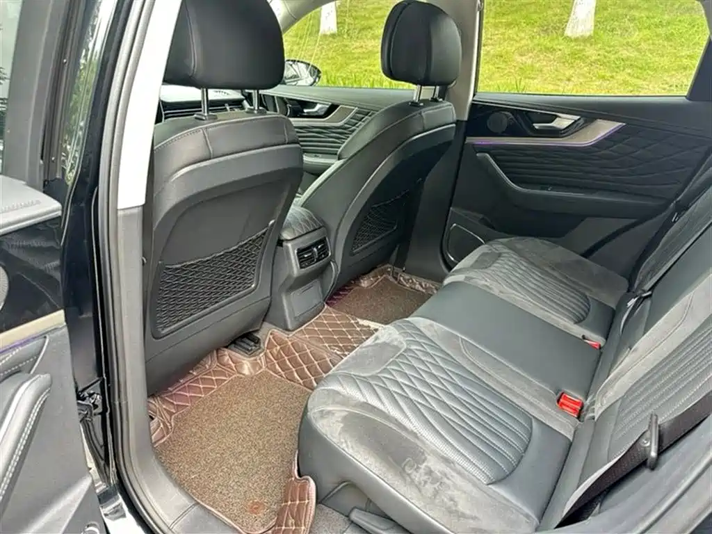 Hongqi HS5 2022 2.0T Smart Connect Premium Edition фото 8