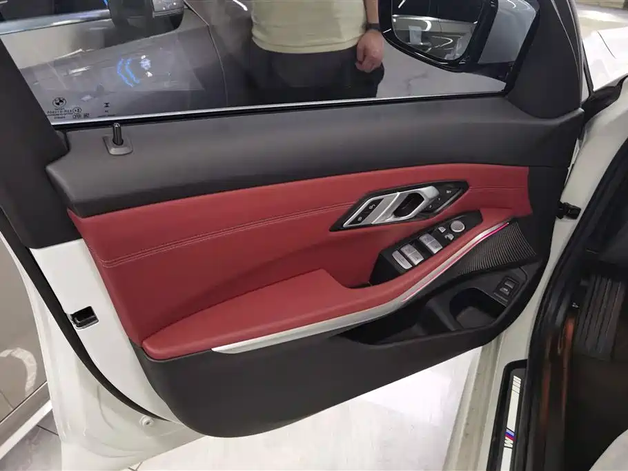 BMW 3 Series 2025 325Li M Sport Package фото 7
