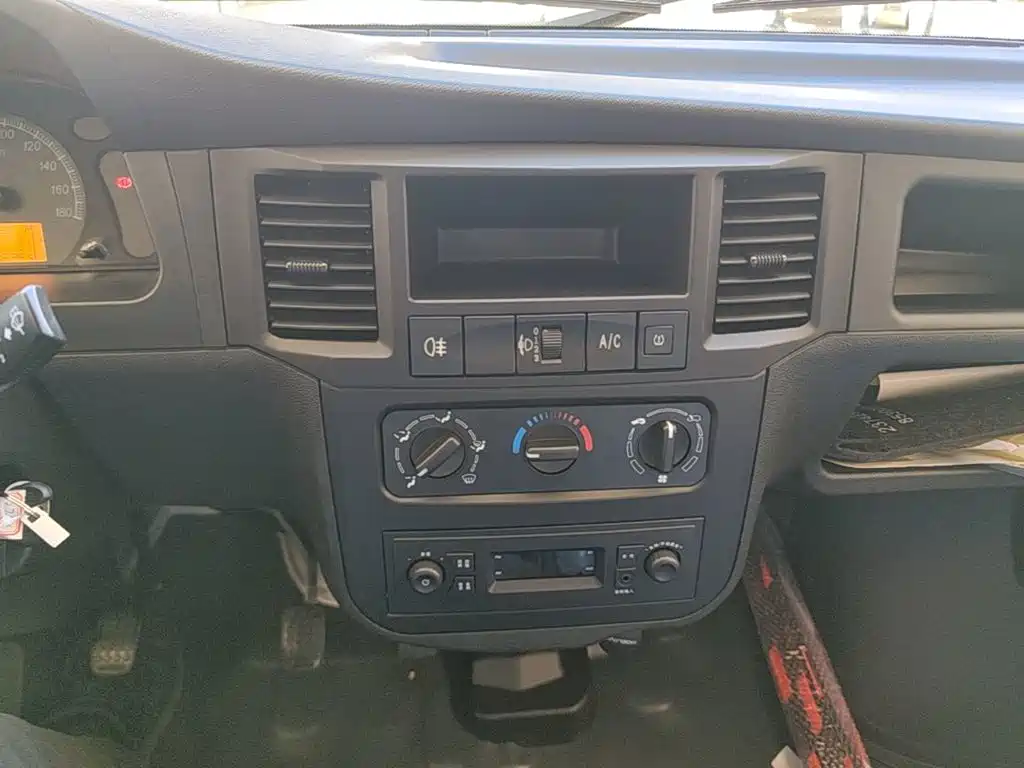 Wuling Motors Wuling Zhiguang 2026 2023 1.5L Utility 5/7-seater