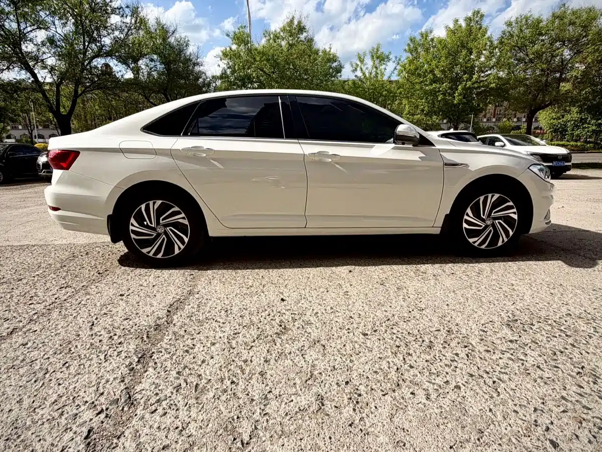 Volkswagen Sagitar 2022 280TSI DSG Surpassing Edition фото 7
