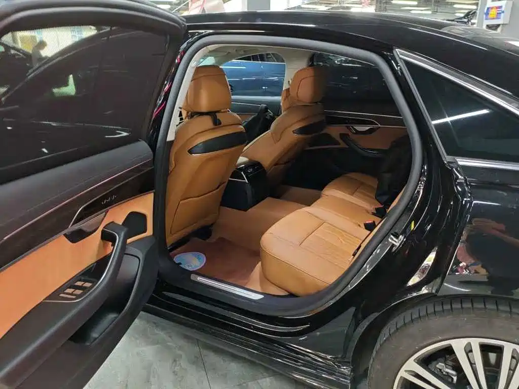 Audi A8 2025 2024 Model A8L 45 TFSI quattro Luxury