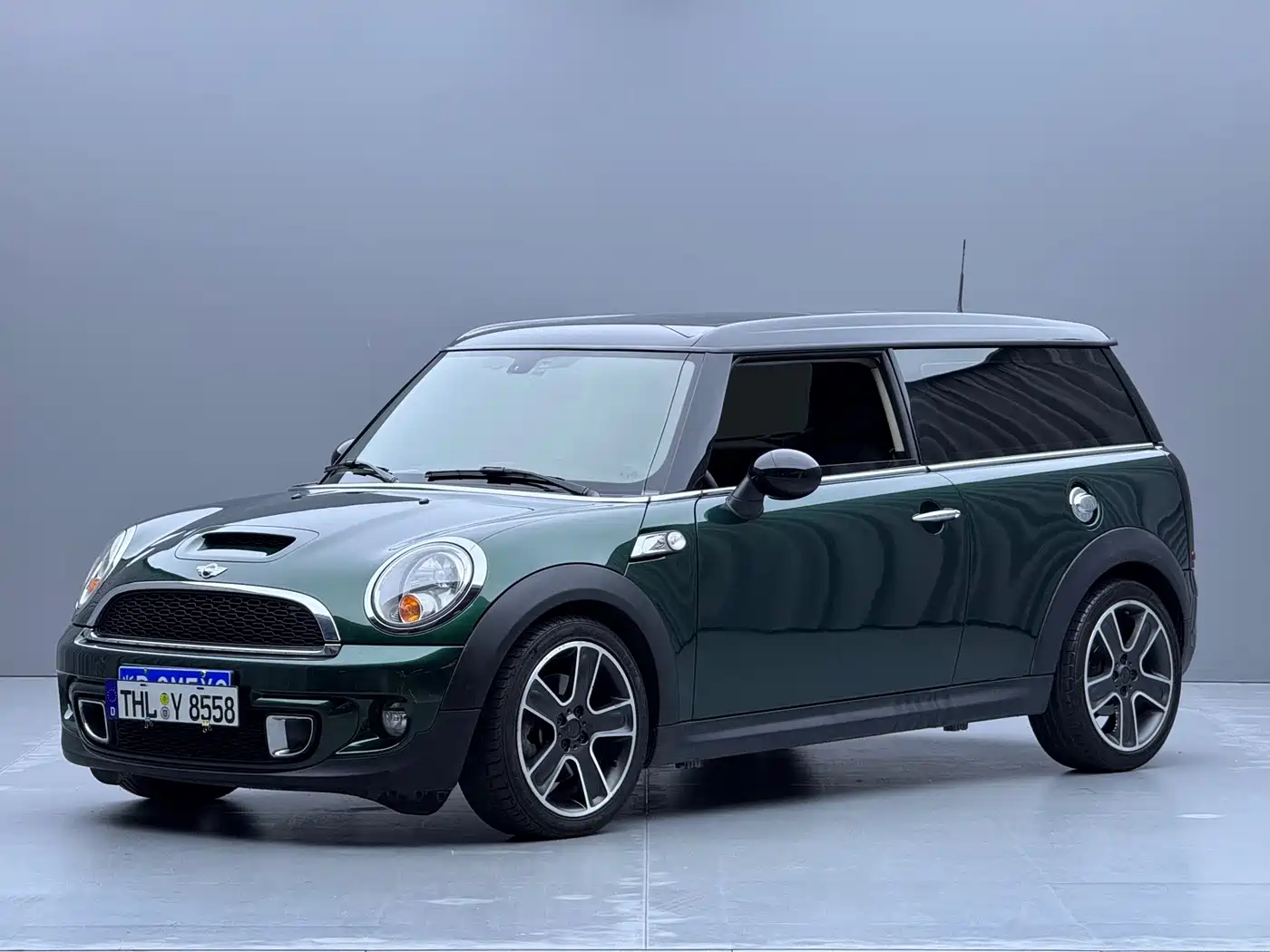 MINI CLUBMAN, 2014 год