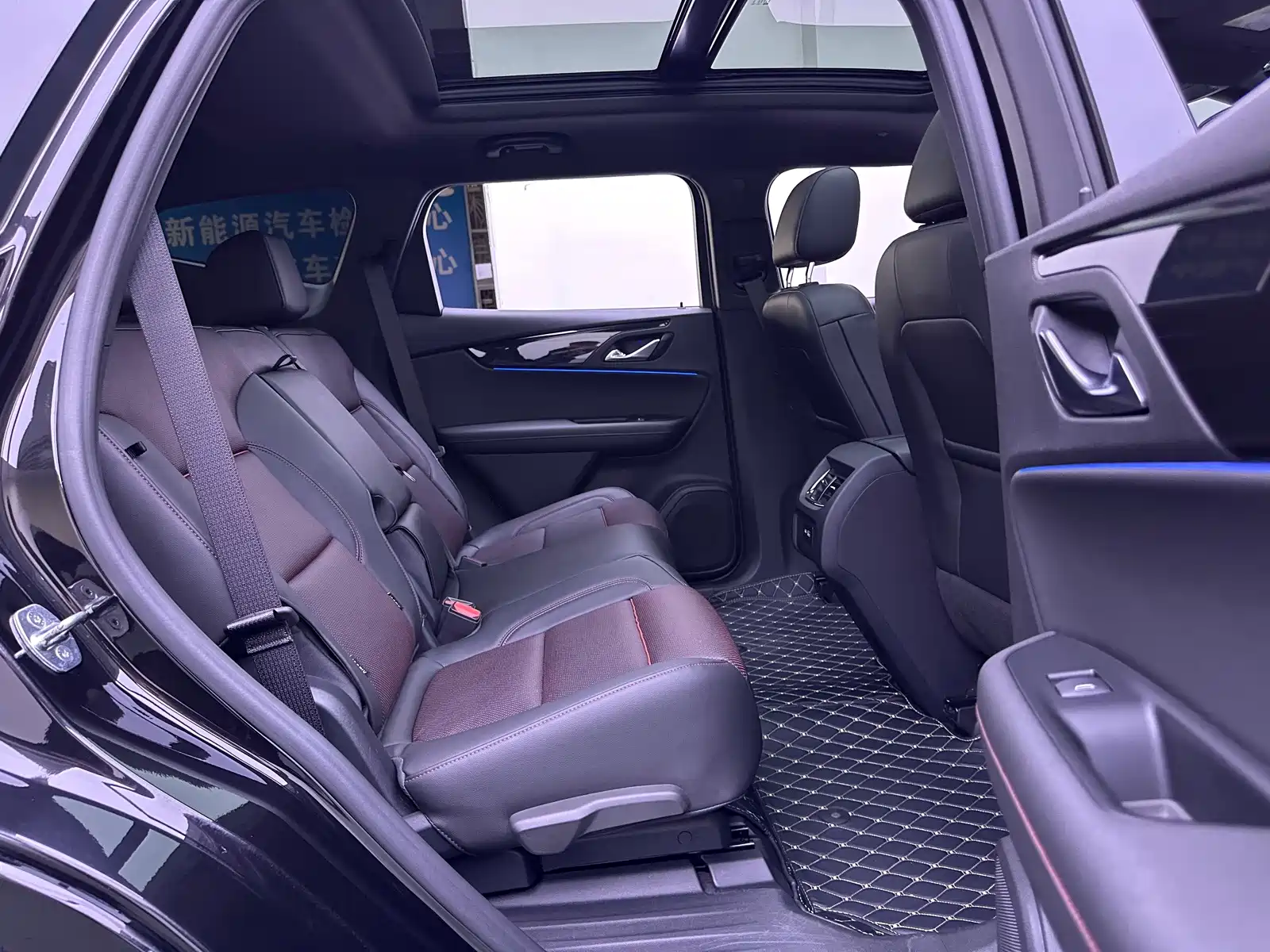 Photo 12 - Chevrolet Trailblazer