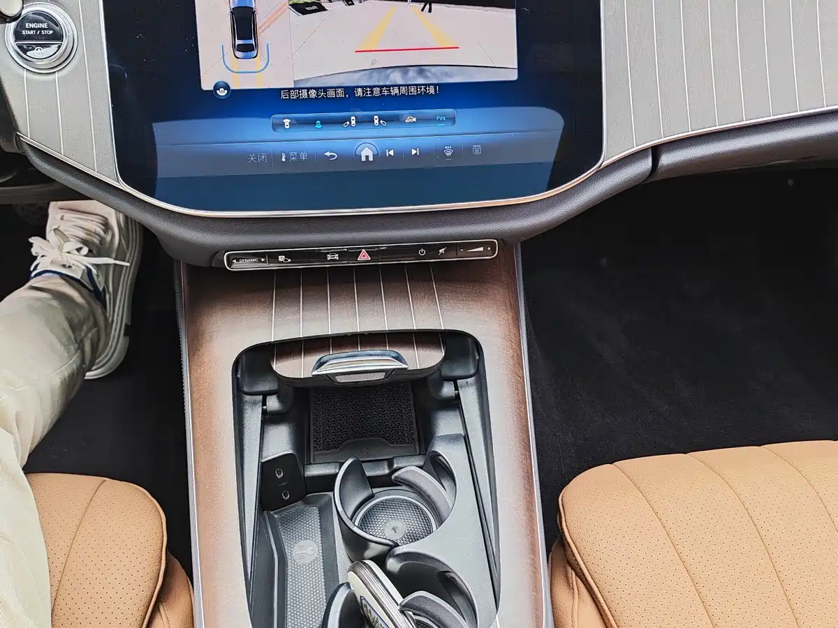 Mercedes-Benz E-Class 2024 E 300 L Fashion фото 14