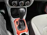 Photo 10 - Jeep Renegade