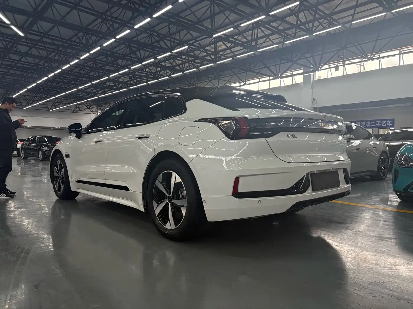 ZEEKR EXTREME KRYPTON 001