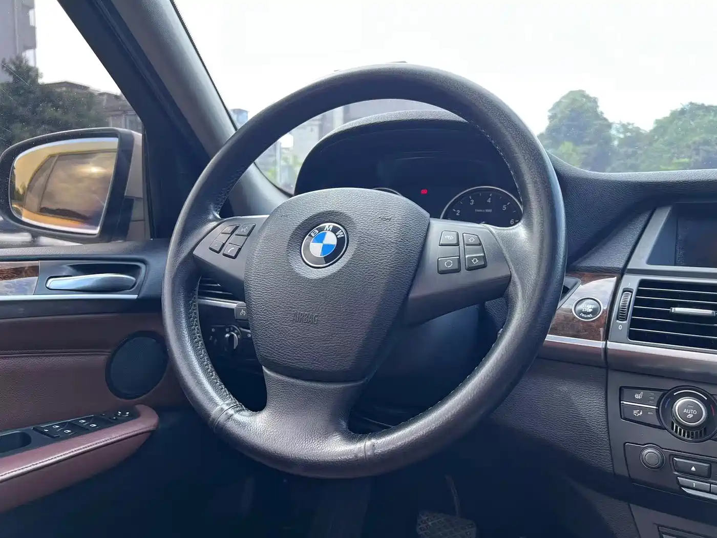 BMW X5 (Import) 2013 xDrive35i Leading фото 12