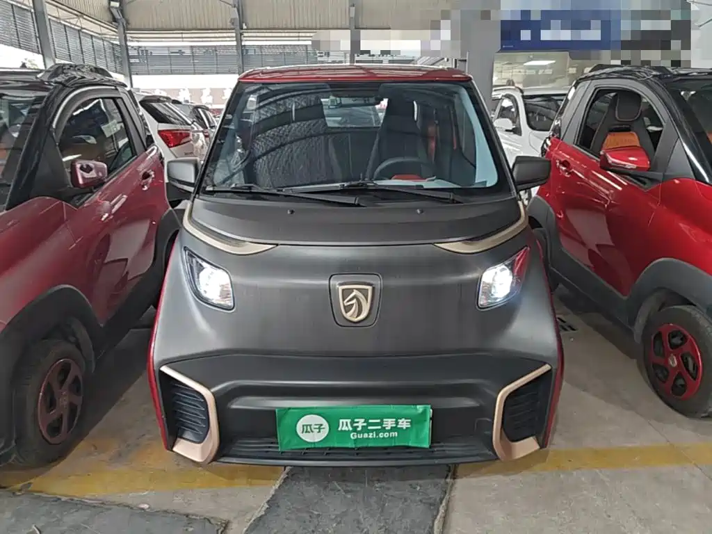BAOJUN E200