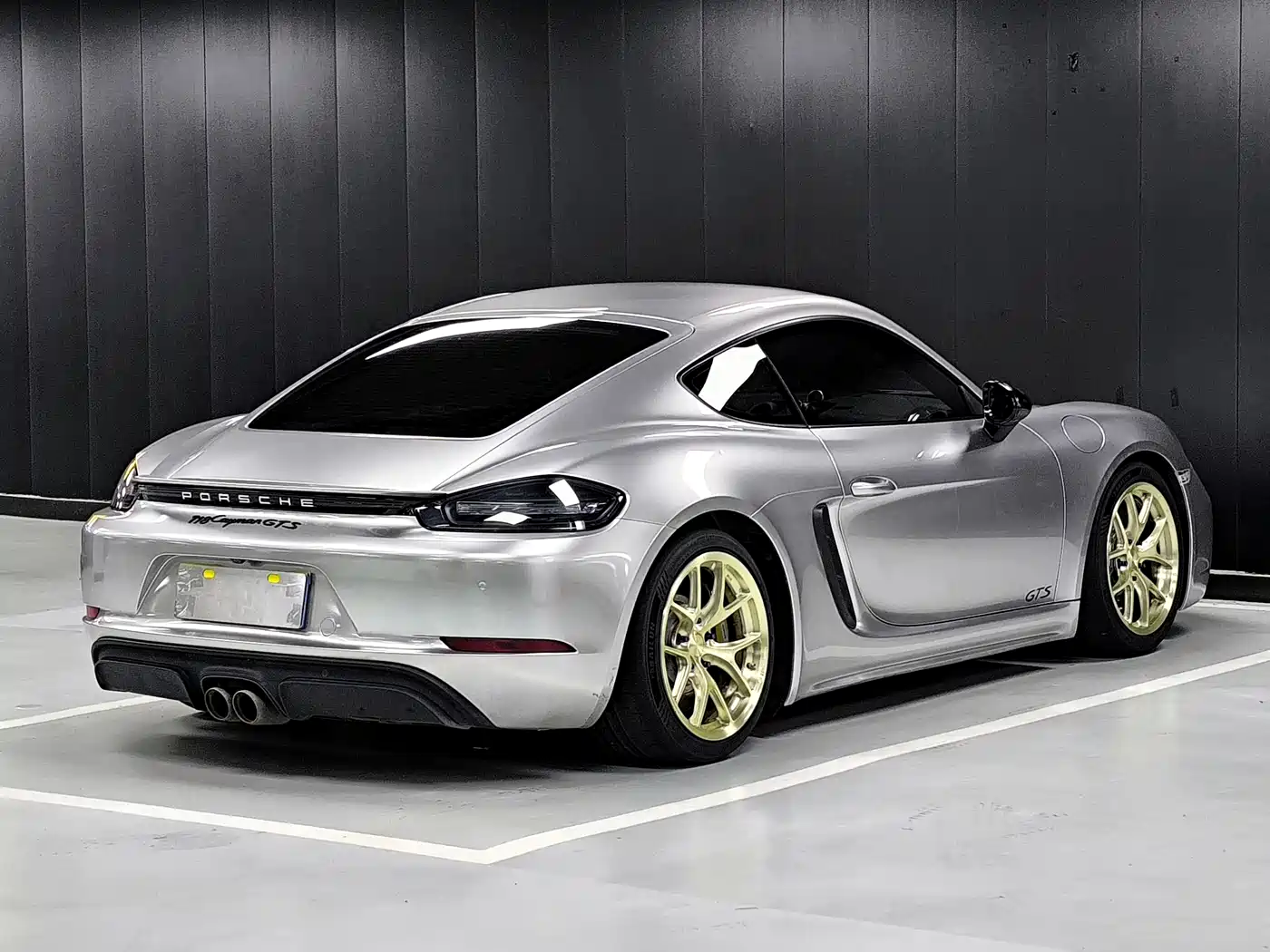 Photo 11 - Porsche 718