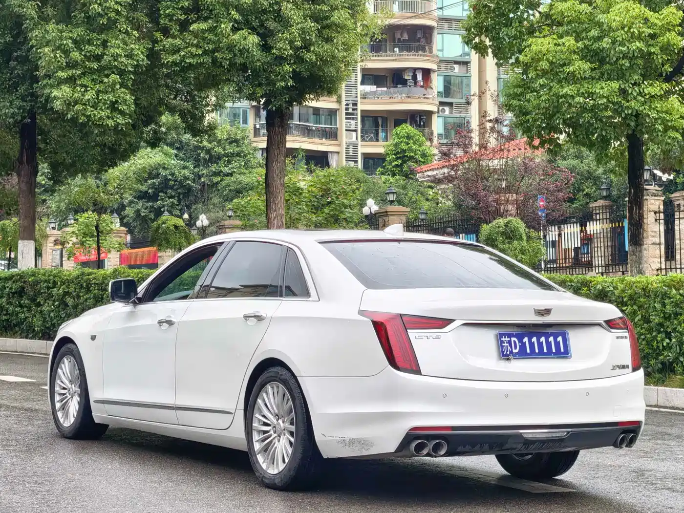 CADILLAC CT6