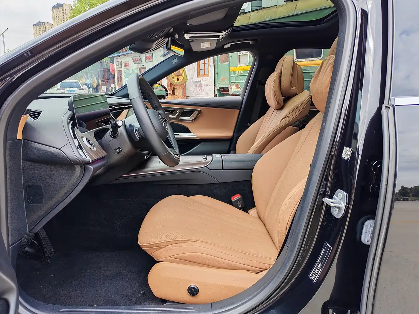 Mercedes-Benz E-Class 2024 E 300 L Fashion фото 8