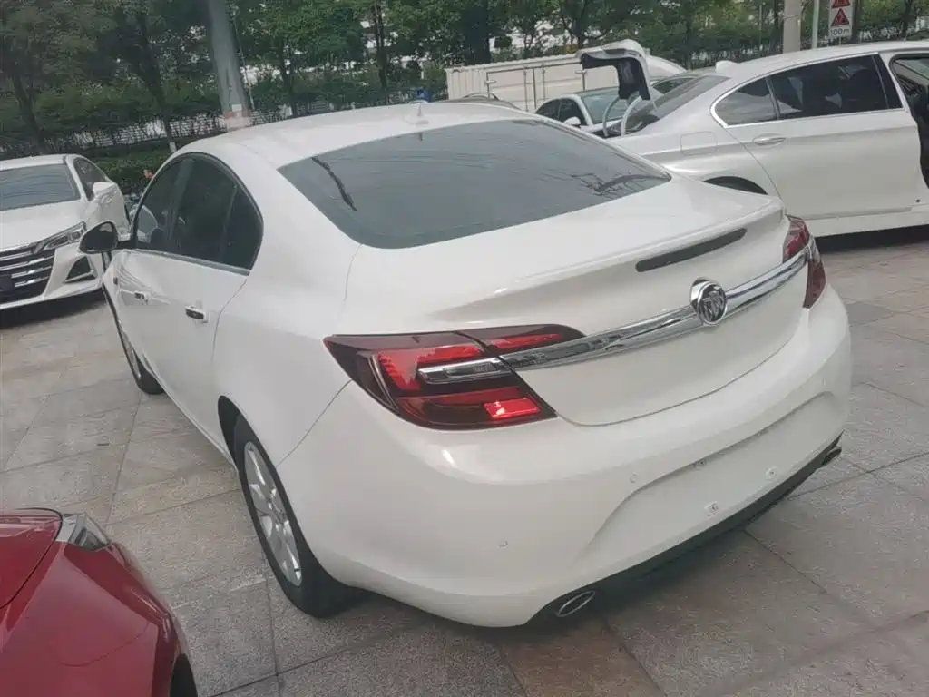 Buick Regal 2015 1.6T Elite Tech Edition фото 5