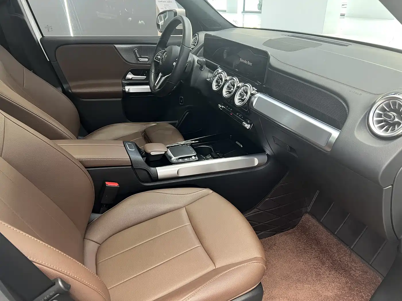 Mercedes-Benz GLB 2023 GLB 220 Dynamic фото 14