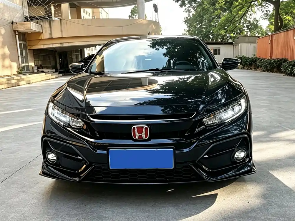 Фото 1 - Honda Civic