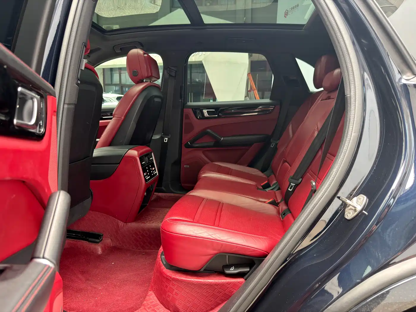 Porsche Cayenne New Energy 2021 Cayenne E-Hybrid 2.0T фото 12