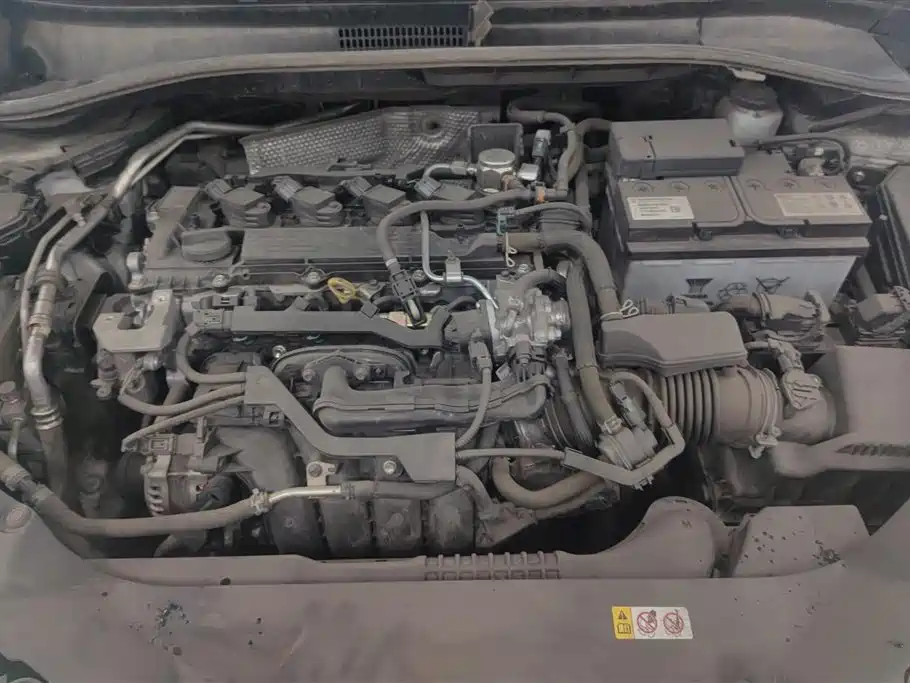 Toyota C-HR 2021 2.0L Luxury Edition фото 10