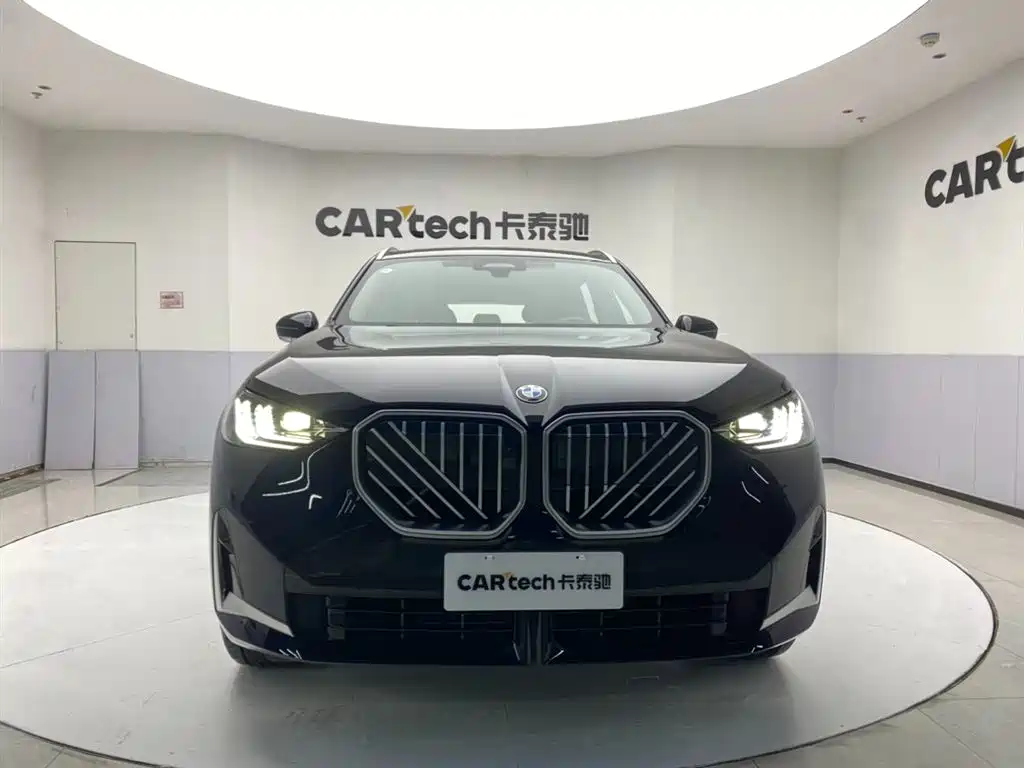 BMW X3 2025 xDrive30L Premium Model M Sport Black Package фото 3