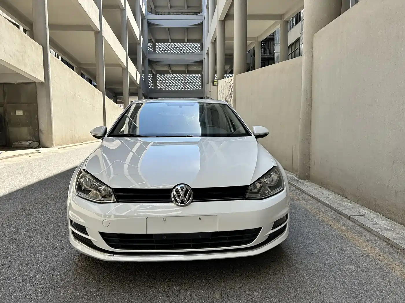 Volkswagen Golf 2016 1.6L Automatic Fashion