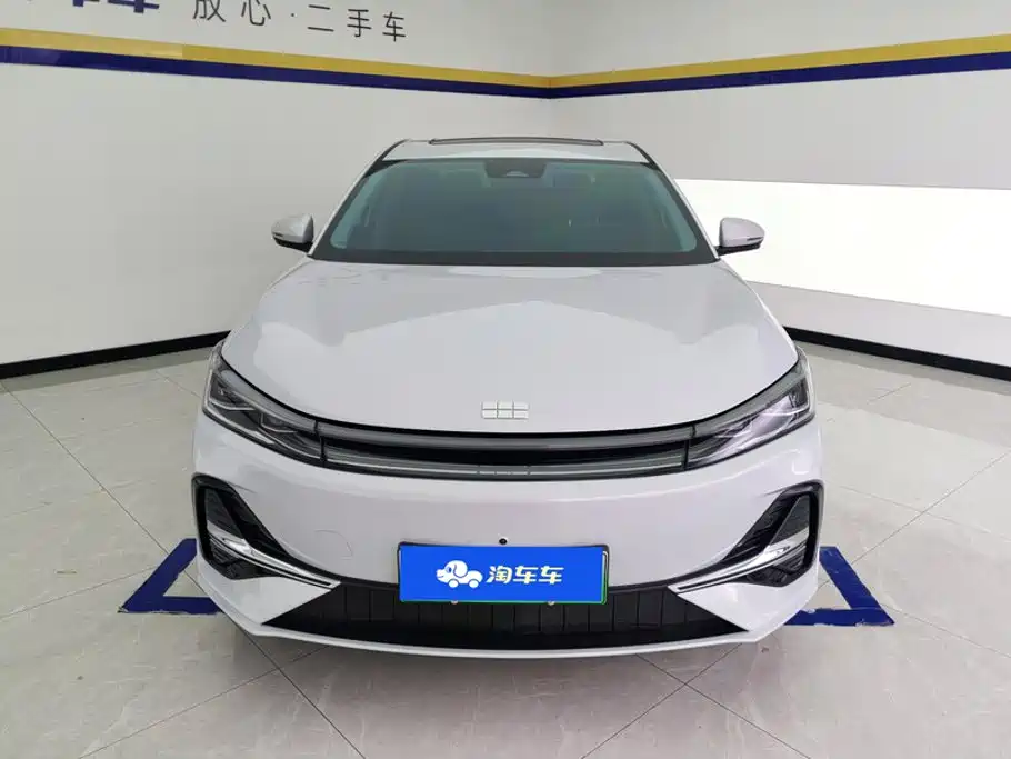 Geely Galaxy Galaxy A7 2025 2025 EM-i 150km Premium Edition
