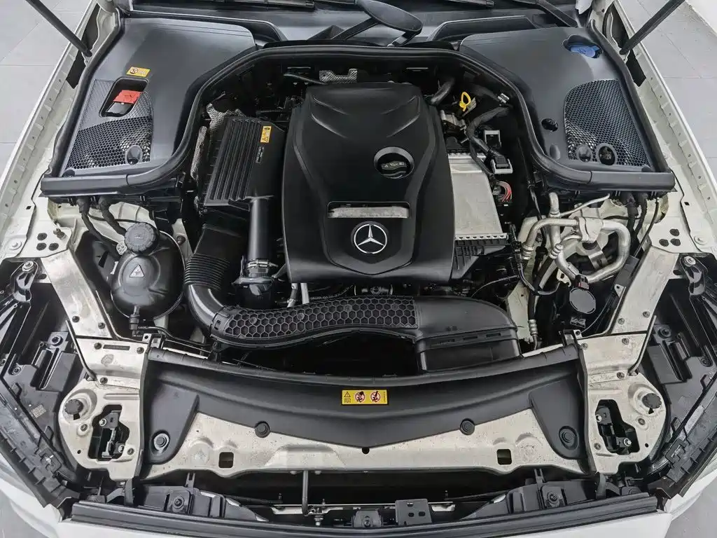 Photo 6 - Mercedes-Benz E-Class