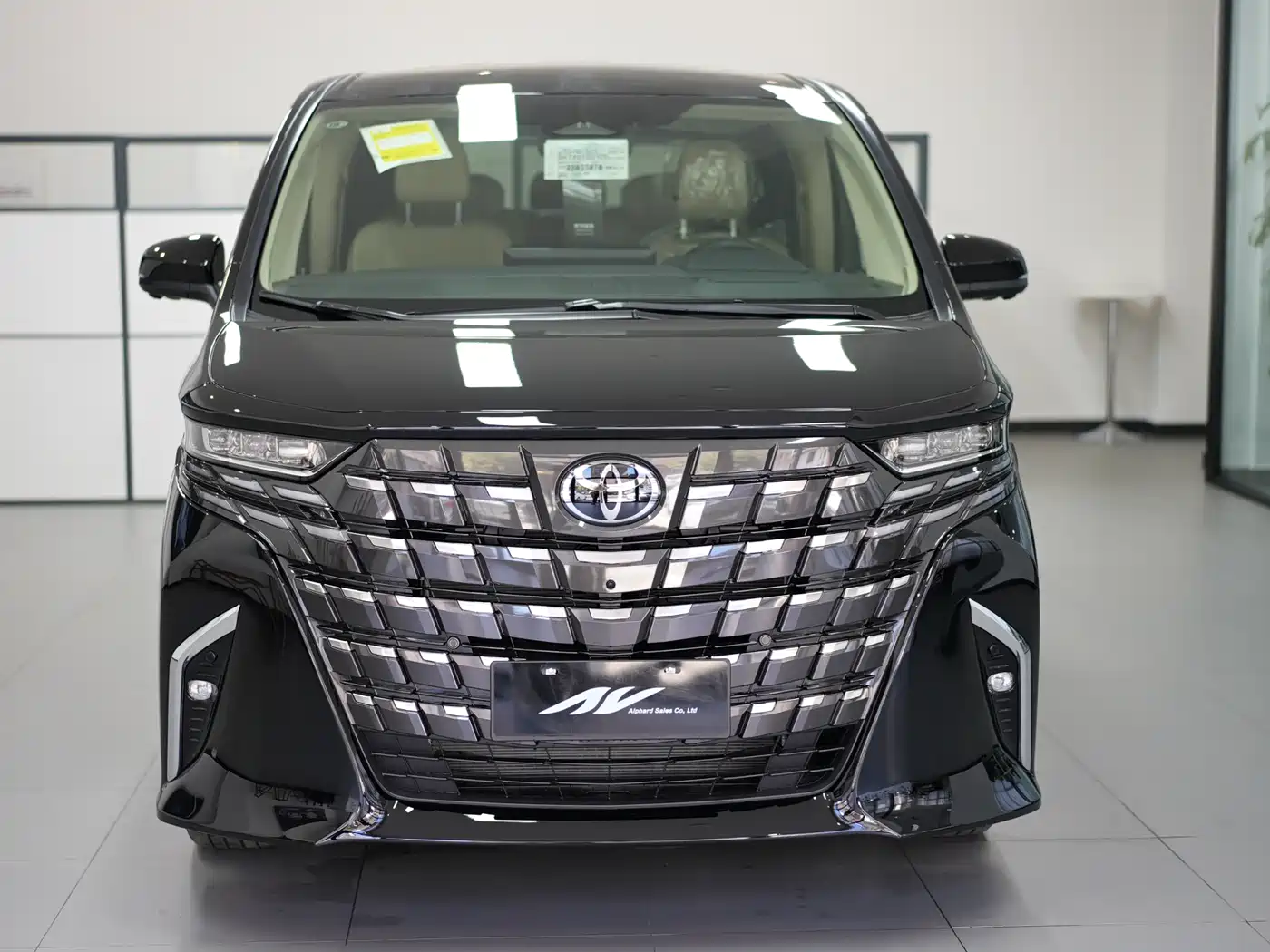 Toyota Alphard 2024 Hybrid 2.5L Prestige Edition фото 2